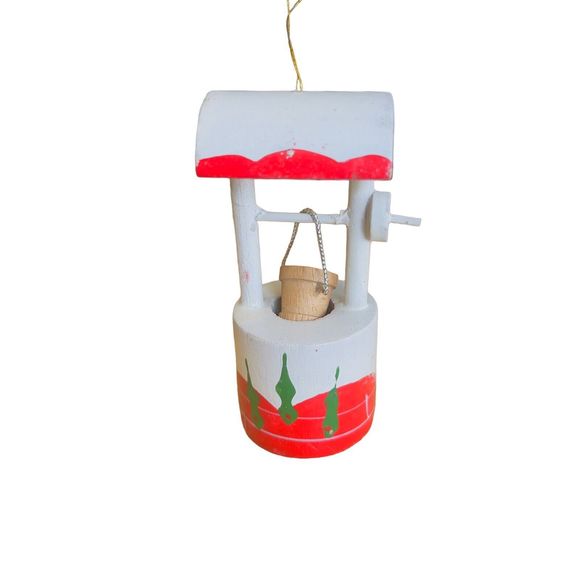 Vintage Red White Christmas Wood‎ Wishing Well & Bucket 3.5" x 2" Tree Ornament - Picture 6 of 11